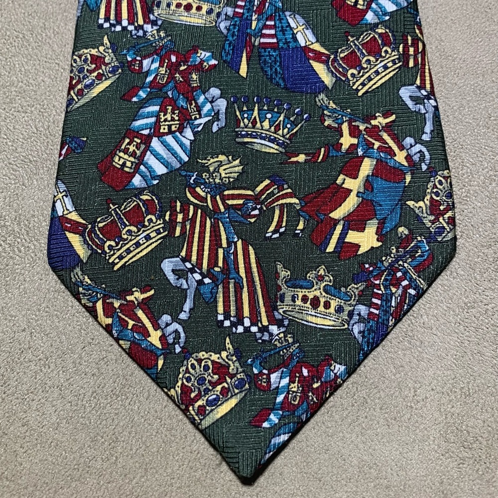 VTG Tommy Hilfiger Knights & Crowns Green Silk Tie